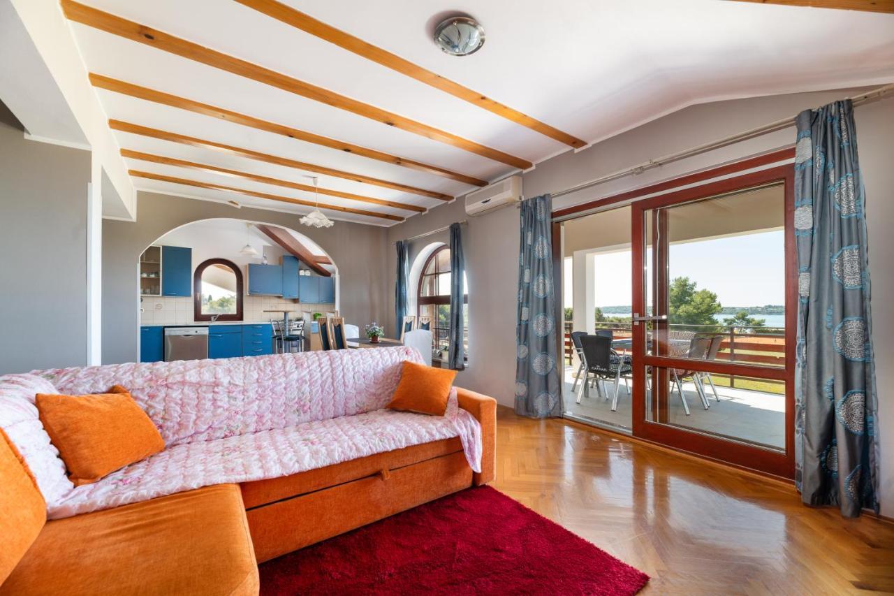 Apartman Petelin Novigrad Istria Kültér fotó